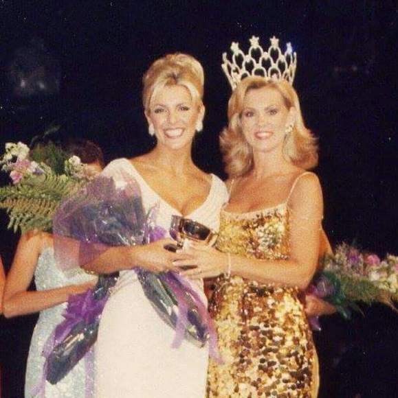 Meet your Posher, Pamela - Picture 3 of 8